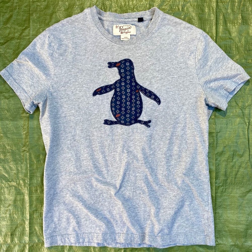Penguin by Munsingwear • T-shirt • Large